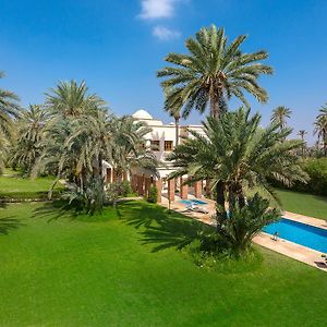 Villa con 5 camere da letto